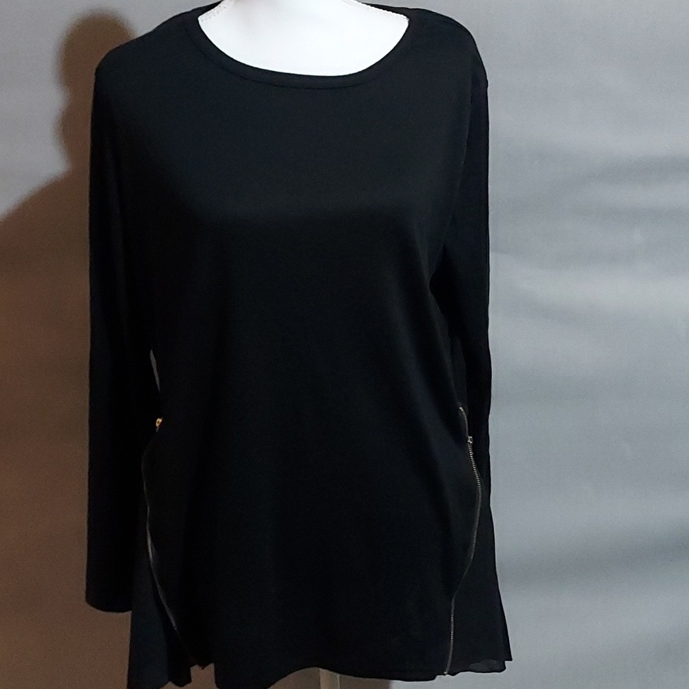 Womans Xl crew neck shirt